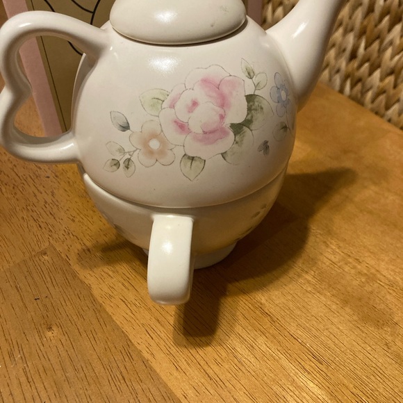 Pfaltzgraff vintage never used tea for one. Tea Rose - Picture 4 of 11